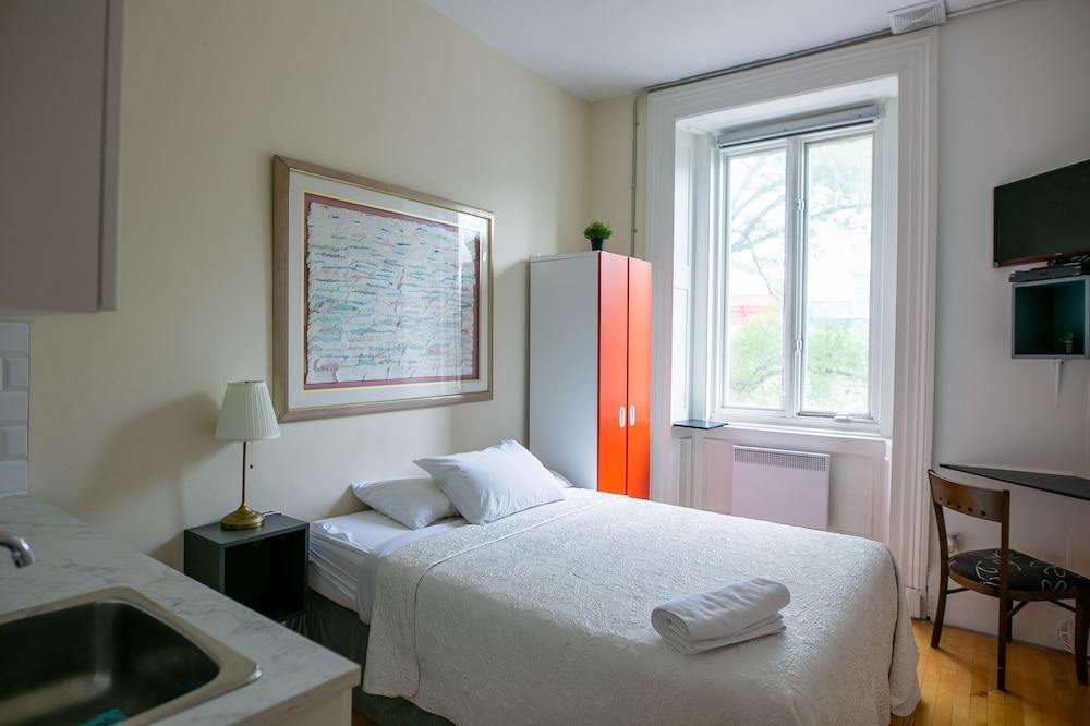 Auberge & Hotel Montreal Espace Confort Exterior photo